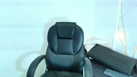 karla_hilton1 online show from February 10, 2026, 11:36 am