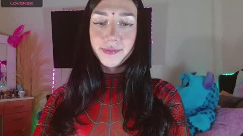 Snapshot of karla_zambrano chatting on December 24, 2024, 11:55 pm karla online show from December 24, 2024, 11:55 pm