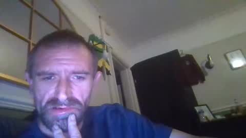 Snapshot of karlosh2k7 chatting on November 16, 2025, 4:29 am karlh online show from November 16, 2025, 4:29 am