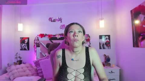 Snapshot of karly_moonn chatting on November 23, 2025, 9:36 pm Karly Moonns online show from November 23, 2025, 9:36 pm