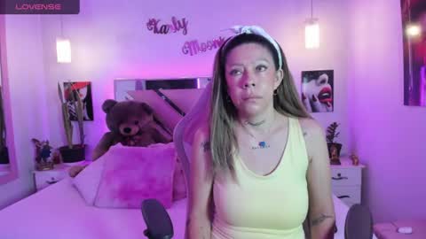 Snapshot of karly_moonn chatting on July 2, 2026, 10:10 am Karly Moonns online show from July 2, 2026, 10:10 am