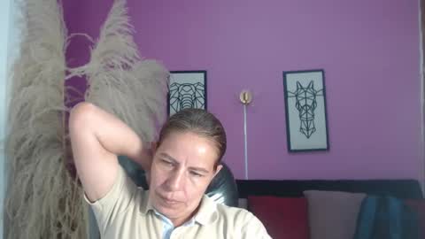 Snapshot of karlye_hot chatting on September 9, 2025, 1:27 am KARLYE online show from September 9, 2025, 1:27 am