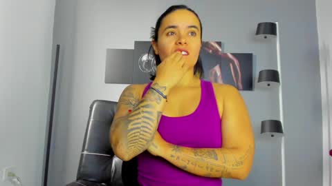   online show from December 19, 2024, 2:13 pm