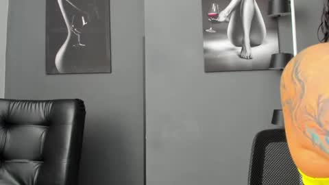 Snapshot of karlyjons_ chatting on April 16, 2026, 5:14 pm online show from April 16, 2026, 5:14 pm