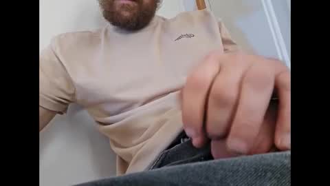 Snapshot of karnyx3 chatting on December 9, 2024, 9:37 pm Karlos Montoya online show from December 9, 2024, 9:37 pm