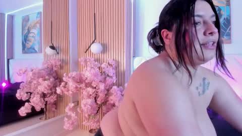 karo_linee online show from February 24, 2026, 12:14 pm