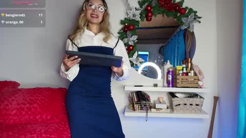 karol_goode online show from December 14, 2024, 4:01 am