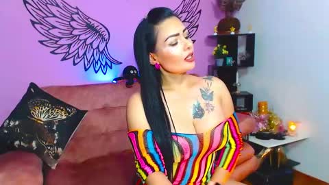 Snapshot of karol_kennedy chatting on February 1, 2025, 6:00 am Karol Kenedy online show from February 1, 2025, 6:00 am