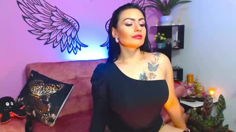 Snapshot of karol_kennedy chatting on February 23, 2025, 5:34 am Karol Kenedy online show from February 23, 2025, 5:34 am