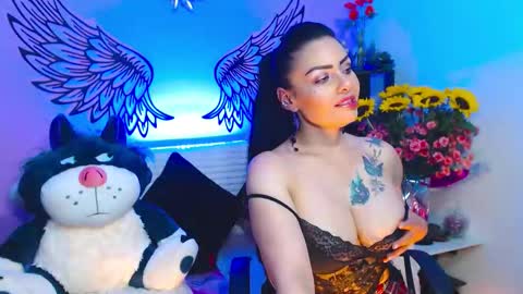 Karol Kenedy online show from February 10, 2026, 6:39 am