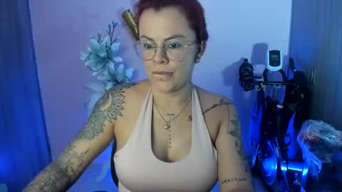 Snapshot of karol_milf__ chatting on December 1, 2024, 11:47 pm kAROL MILF   online show from December 1, 2024, 11:47 pm