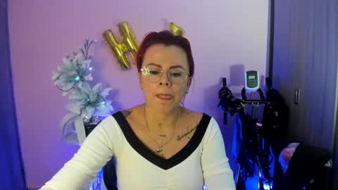 Snapshot of karol_milf__ chatting on December 18, 2024, 12:43 am kAROL MILF   online show from December 18, 2024, 12:43 am