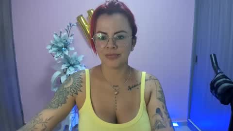 Snapshot of karol_milf__ chatting on December 31, 2024, 12:00 am kAROL MILF   online show from December 31, 2024, 12:00 am