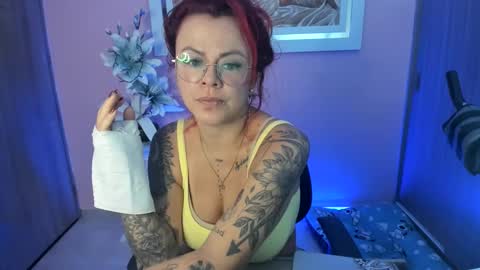 Snapshot of karol_milf__ chatting on January 26, 2025, 1:58 pm kAROL MILF   online show from January 26, 2025, 1:58 pm