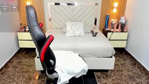 Karol and Luna online show from September 17, 2025, 2:24 am