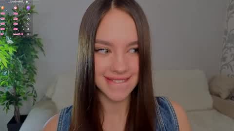 Molly online show from May 1, 2026, 6:18 am