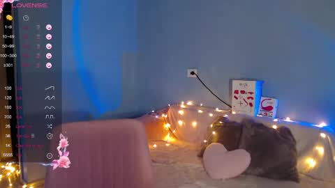 Kira online show from March 31, 2026, 2:13 am