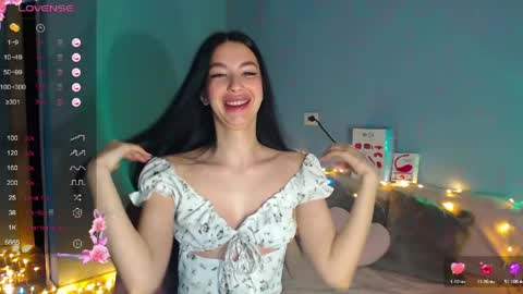 Snapshot of karolina_hottie_ chatting on May 9, 2026, 1:55 am Kira online show from May 9, 2026, 1:55 am