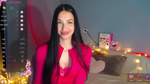 Snapshot of karolina_hottie_ chatting on May 18, 2026, 2:07 am Kira online show from May 18, 2026, 2:07 am
