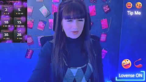 Caroline online show from February 15, 2026, 6:43 am