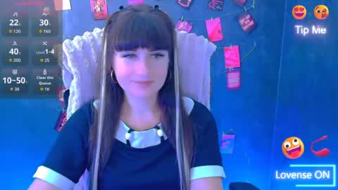 Caroline online show from July 20, 2026, 5:44 am