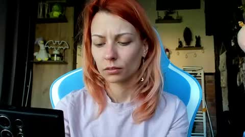 Snapshot of karoline121 chatting on April 23, 2026, 5:30 am karoline121 online show from April 23, 2026, 5:30 am