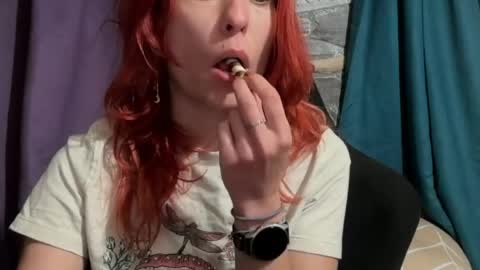 Snapshot of karoline121 chatting on May 12, 2026, 7:05 am karoline121 online show from May 12, 2026, 7:05 am