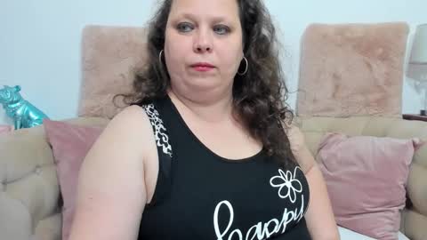 Snapshot of karolinejoyy chatting on March 9, 2025, 11:25 pm KarolineJoyy online show from March 9, 2025, 11:25 pm