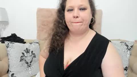 KarolineJoyy online show from February 19, 2026, 11:01 pm