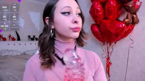 karolineneuer online show from March 2, 2025, 10:27 pm