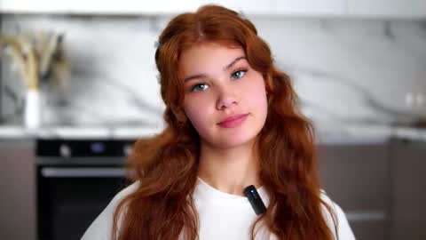 lina online show from December 3, 2025, 2:15 pm