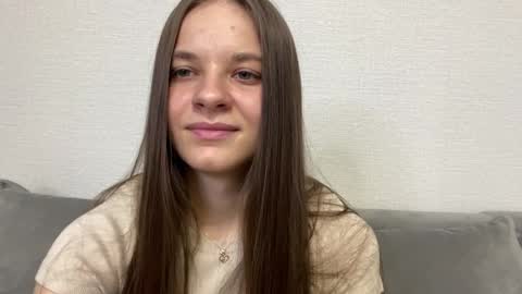 Lia online show from April 8, 2026, 4:07 pm