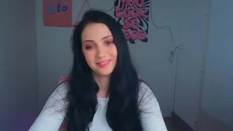 Snapshot of karyna_joy chatting on April 18, 2026, 5:39 pm Karyna online show from April 18, 2026, 5:39 pm