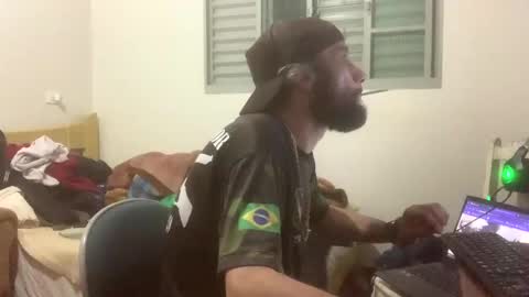 Snapshot of kasadocarente chatting on November 1, 2025, 7:43 am kasadocarente online show from November 1, 2025, 7:43 am