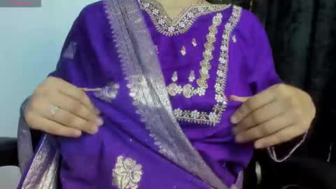 kasvhi online show from February 12, 2026, 7:42 pm