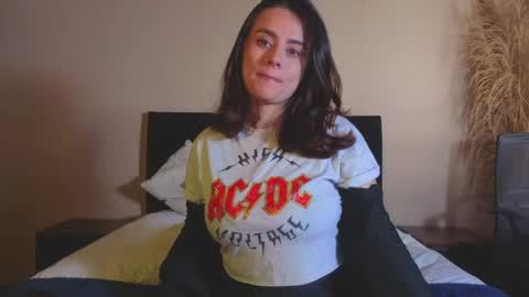 Snapshot of kassandra_james chatting on July 16, 2026, 2:45 pm kassandra james online show from July 16, 2026, 2:45 pm