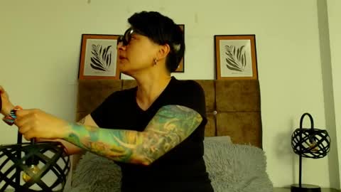 Snapshot of kat_paradisse chatting on May 22, 2026, 12:00 pm kat paradisse online show from May 22, 2026, 12:00 pm