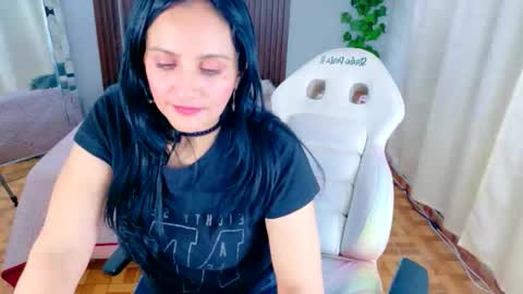 kate online show from November 11, 2025, 4:29 pm