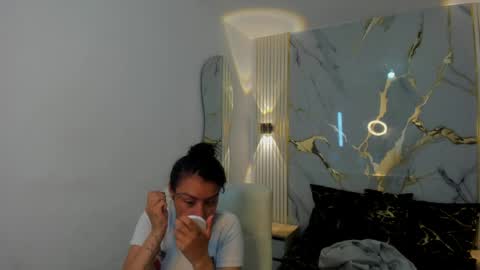 kataleya_bella online show from May 2, 2026, 7:19 pm