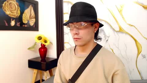 Katalella hot2 online show from May 4, 2026, 7:10 pm