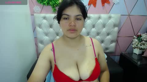 katalina santana25 online show from December 21, 2024, 7:38 pm