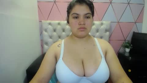 katalina santana25 online show from March 16, 2026, 6:01 pm