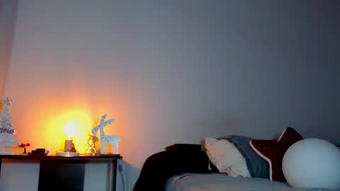 Snapshot of katalinaferreirax chatting on December 17, 2024, 12:12 am katalinaferreirax online show from December 17, 2024, 12:12 am