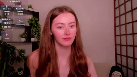 Snapshot of kate_cuddle chatting on June 24, 2026, 2:43 am Kate online show from June 24, 2026, 2:43 am