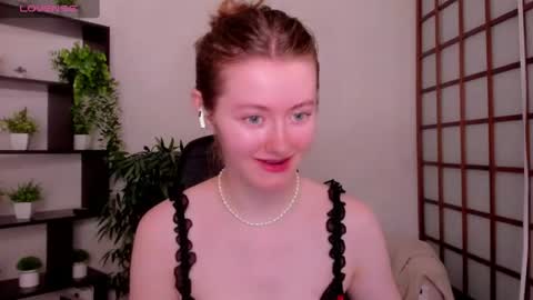Snapshot of kate_cuddle chatting on July 1, 2026, 2:13 am Kate online show from July 1, 2026, 2:13 am
