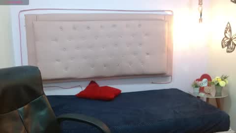 Snapshot of kate_pickman chatting on December 23, 2025, 3:26 am kate online show from December 23, 2025, 3:26 am