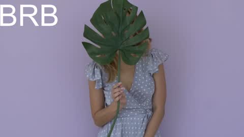 Therapist online show from December 5, 2024, 1:25 am