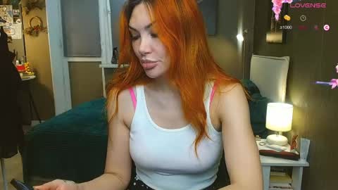 Snapshot of kate_space chatting on May 17, 2026, 8:05 pm Therapist online show from May 17, 2026, 8:05 pm