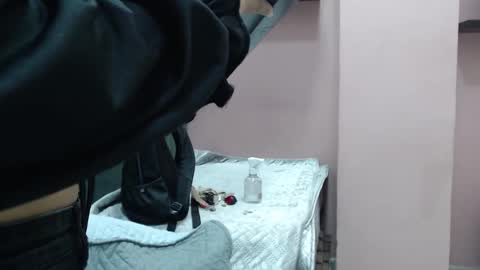 Kari online show from September 23, 2025, 1:25 pm