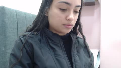 Kari online show from December 4, 2025, 1:53 pm